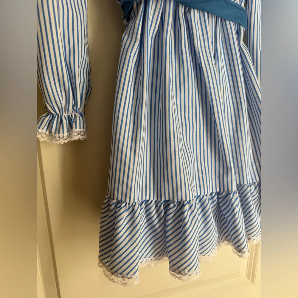 Vintage Elegant Blue Striped Kids Dress‎ with Embroidered Collar cottagecore